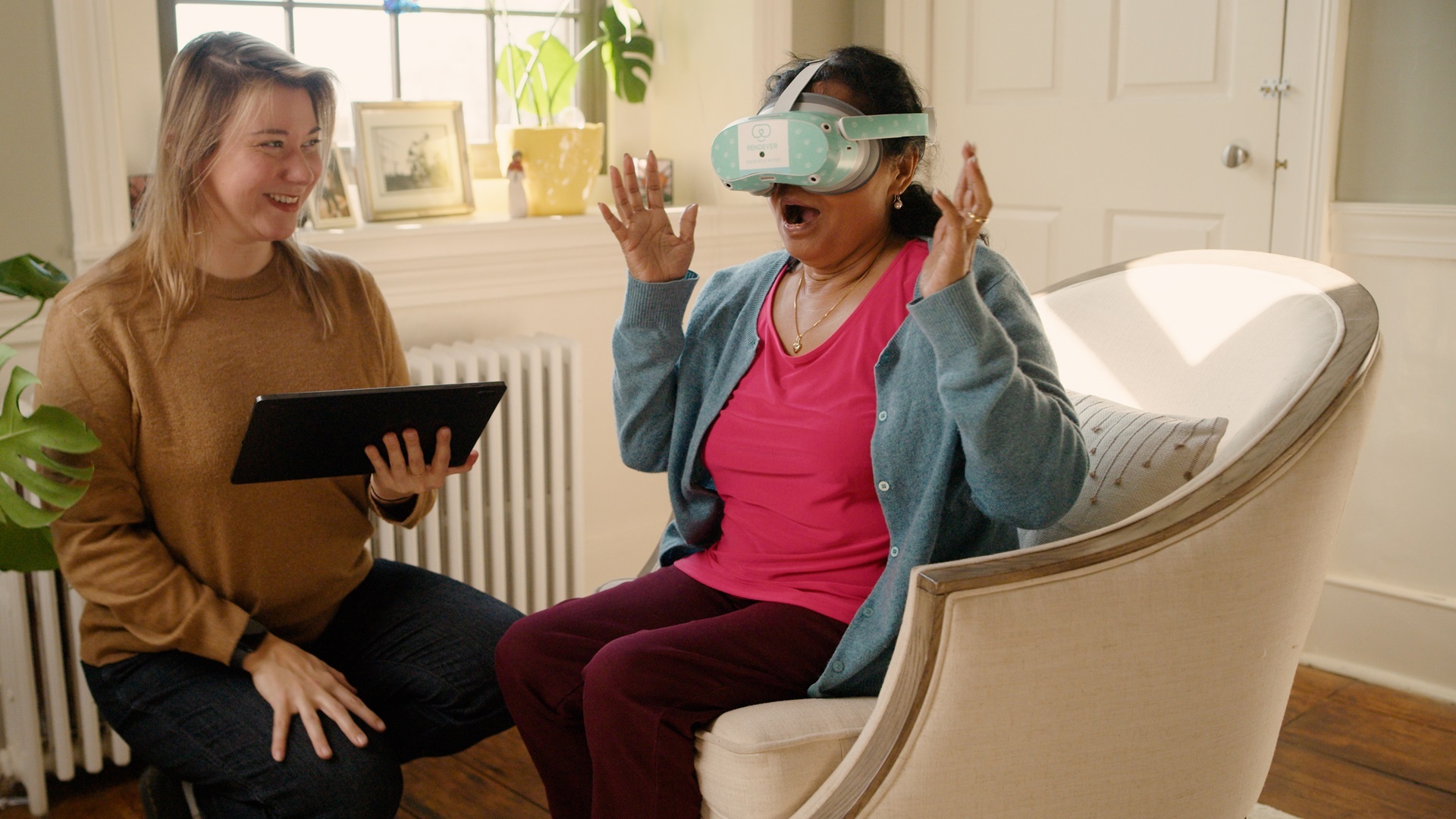 senior with vr